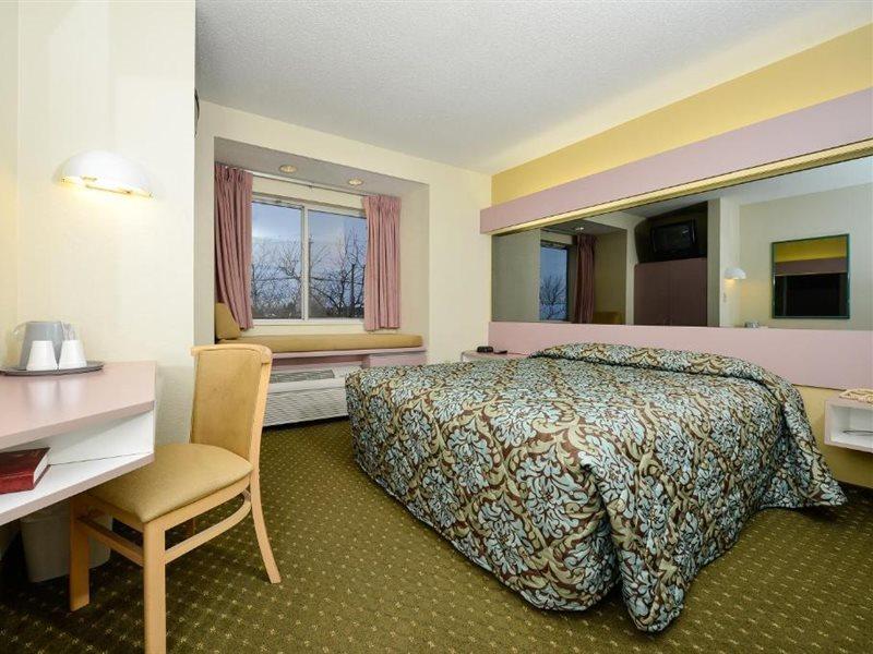 Americas Best Value Inn - East Syracuse Exterior photo